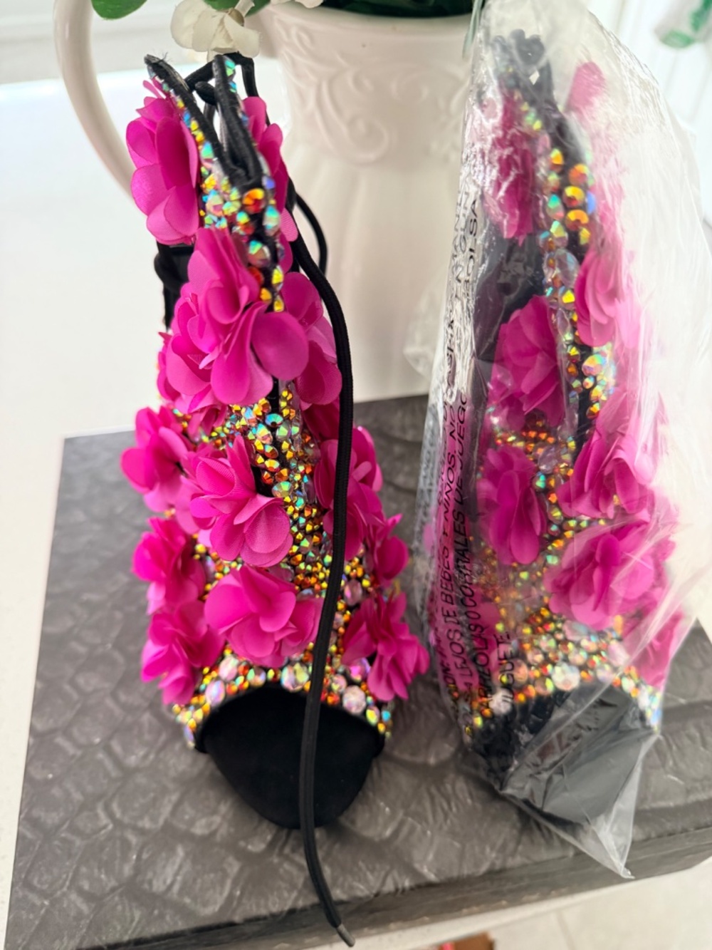 Elegant Floral Crystal Stiletto Sandals 🌺